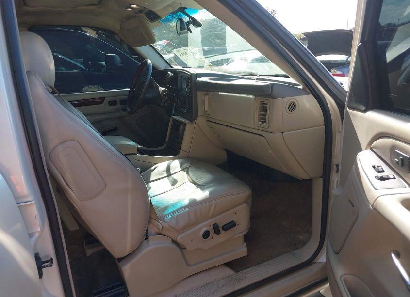 Photo 5 of 2003 Cadillac Escalade STANDARD (VIN 1GYEK63N83R165847)