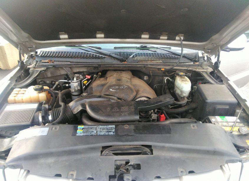 Photo 10 of 2005 Cadillac Escalade STANDARD (VIN 1GYEK63N85R105098)