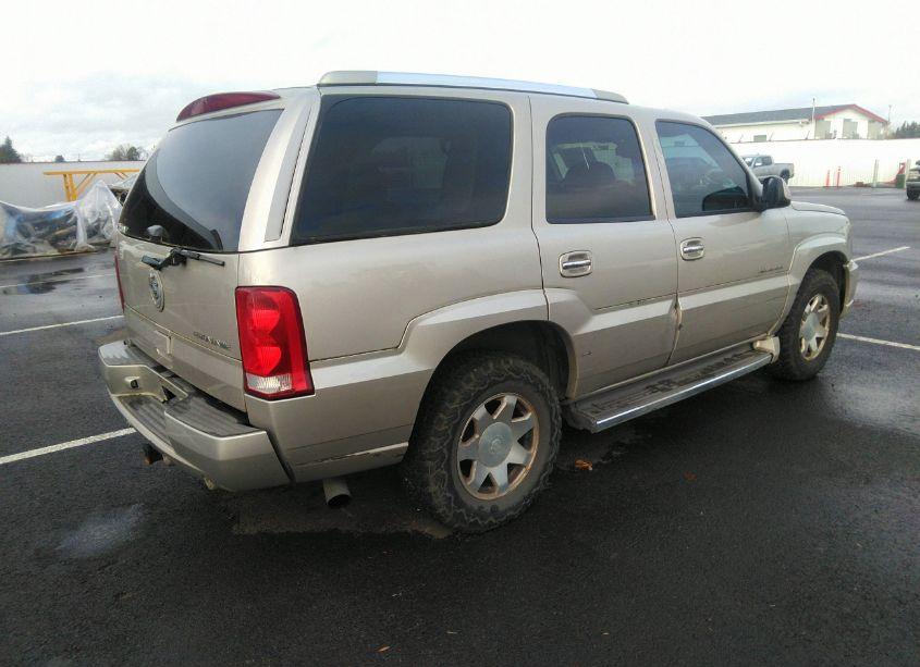 Photo 4 of 2005 Cadillac Escalade STANDARD (VIN 1GYEK63N85R105098)