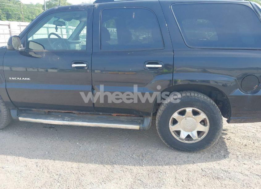 Photo 14 of 2005 Cadillac Escalade STANDARD (VIN 1GYEK63N85R238220)