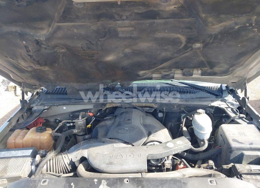 Photo 10 of 2005 Cadillac Escalade STANDARD (VIN 1GYEK63N95R223256)