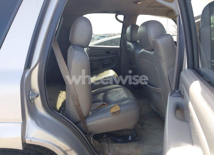 Photo 8 of 2005 Cadillac Escalade STANDARD (VIN 1GYEK63N95R223256)