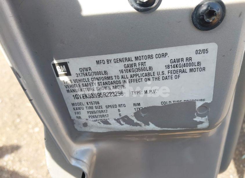 Photo 9 of 2005 Cadillac Escalade STANDARD (VIN 1GYEK63N95R223256)