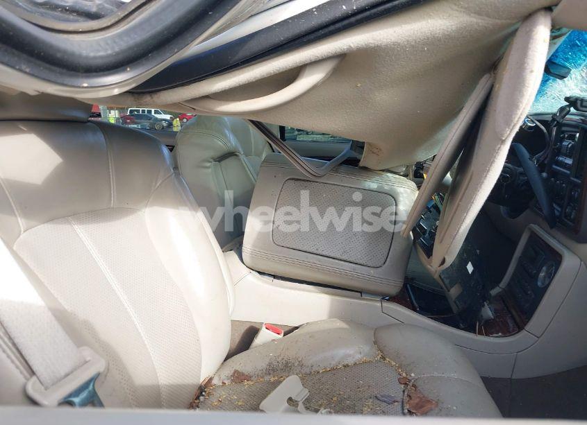 Photo 5 of 2002 Cadillac Escalade STANDARD (VIN 1GYEK63NX2R171261)