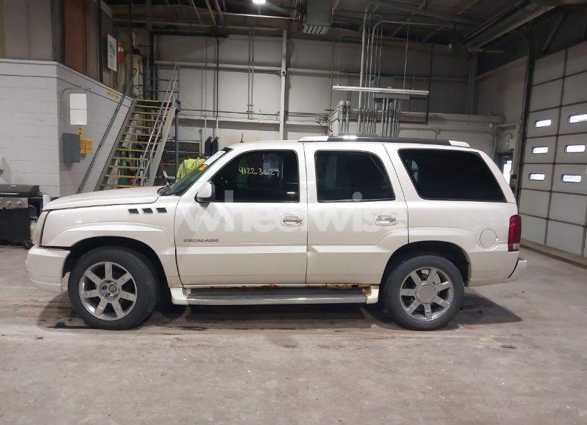 Photo 14 of 2002 Cadillac Escalade STANDARD (VIN 1GYEK63NX2R193700)