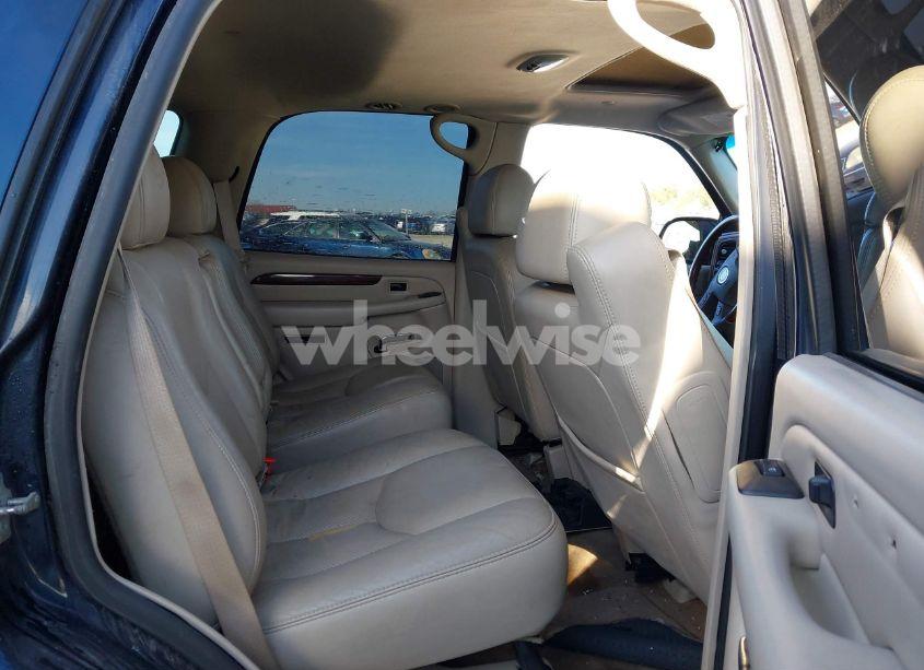 Photo 8 of 2005 Cadillac Escalade STANDARD (VIN 1GYEK63NX5R180370)