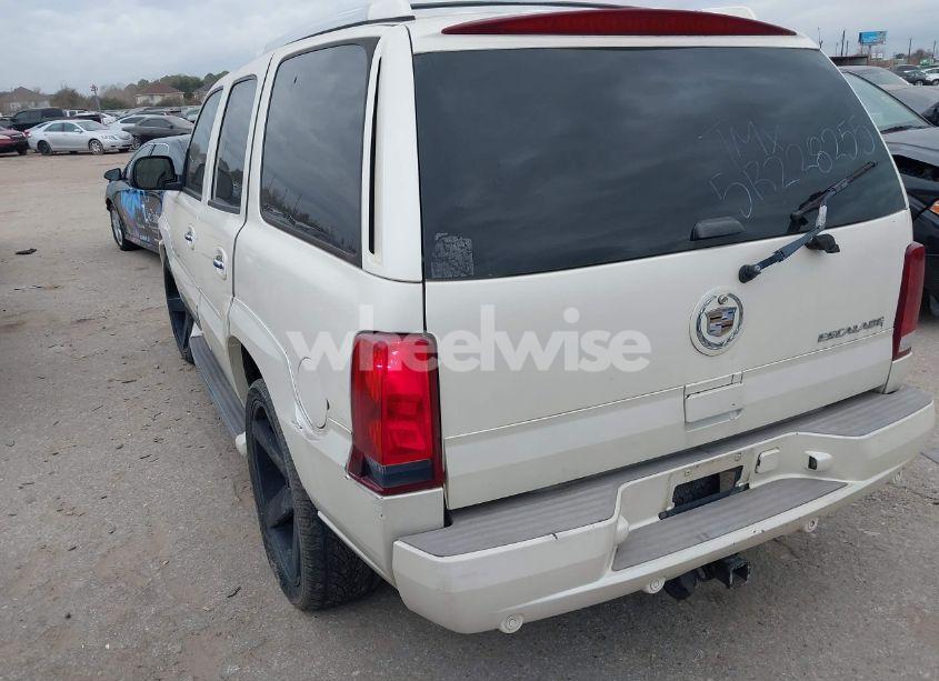 Photo 3 of 2005 Cadillac Escalade STANDARD (VIN 1GYEK63NX5R228255)