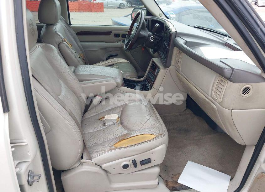 Photo 5 of 2005 Cadillac Escalade STANDARD (VIN 1GYEK63NX5R228255)