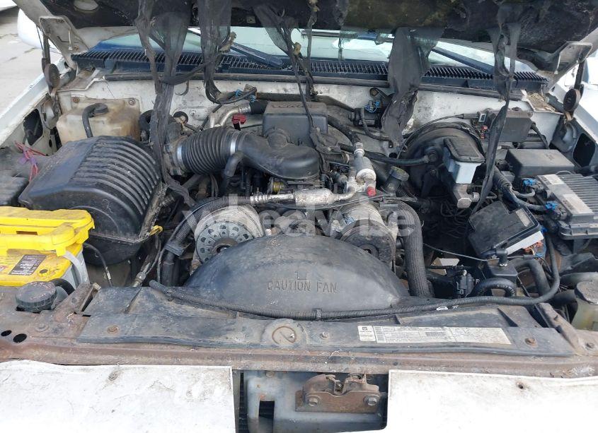 Photo 10 of 2000 Cadillac Escalade STANDARD (VIN 1GYEK63R9YR180416)