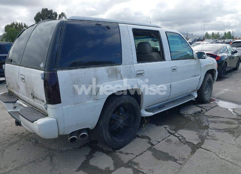 Photo 4 of 2000 Cadillac Escalade STANDARD (VIN 1GYEK63R9YR180416)