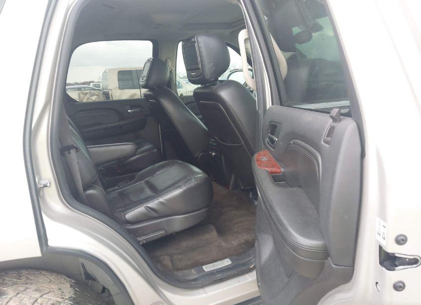 Photo 8 of 2009 Cadillac Escalade STANDARD (VIN 1GYFC13279R149254)