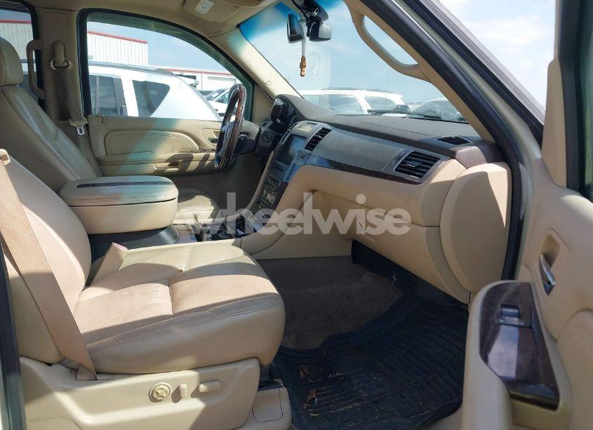 Photo 5 of 2009 Cadillac Escalade STANDARD (VIN 1GYFC23299R112891)