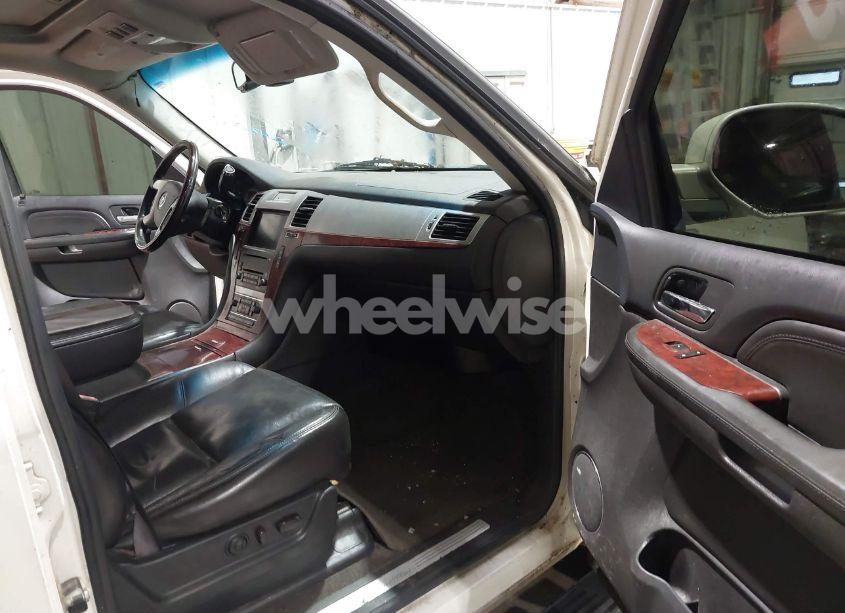 Photo 5 of 2008 Cadillac Escalade ESV STANDARD (VIN 1GYFC66858R235951)