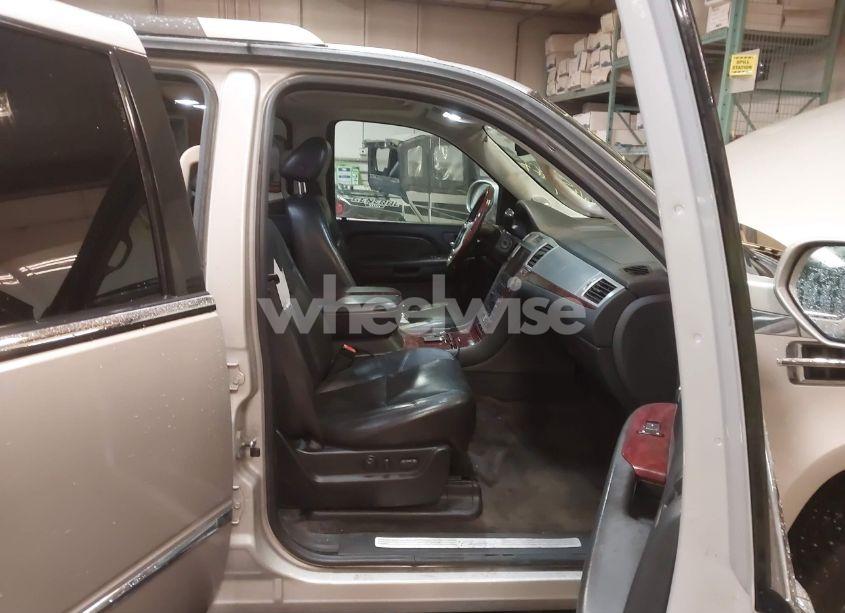 Photo 5 of 2008 Cadillac Escalade ESV STANDARD (VIN 1GYFC66868R223467)