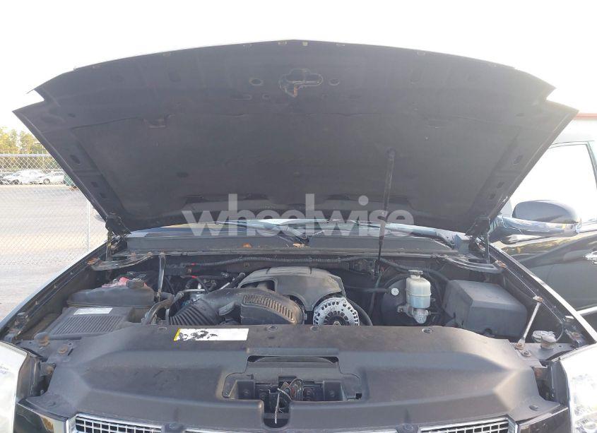 Photo 10 of 2009 Cadillac Escalade STANDARD (VIN 1GYFK13259R152009)