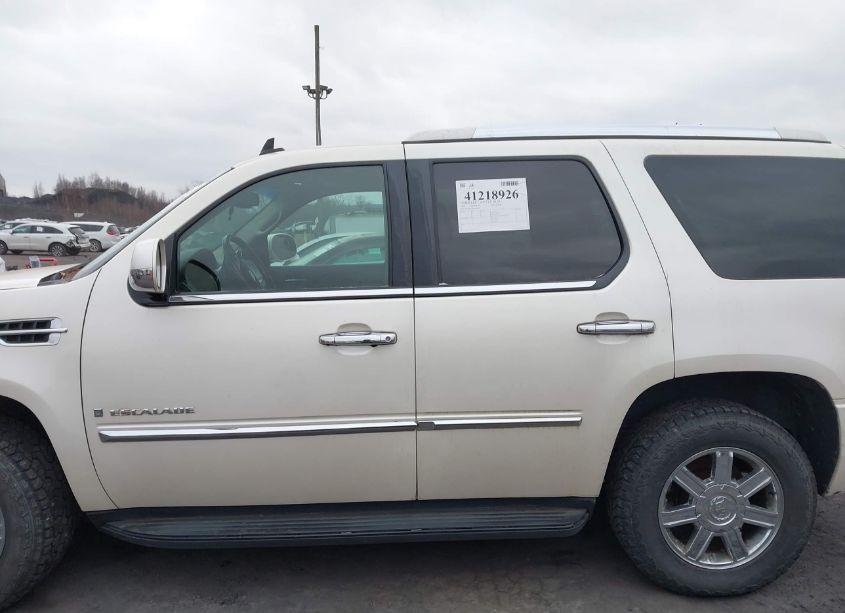Photo 14 of 2009 Cadillac Escalade STANDARD (VIN 1GYFK13299R119207)