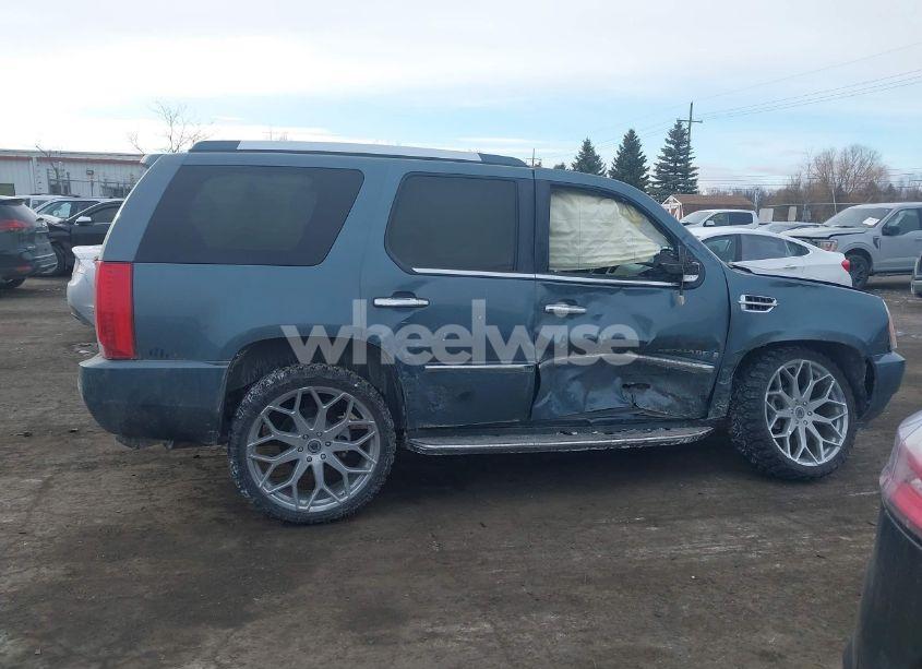 Photo 13 of 2009 Cadillac Escalade STANDARD (VIN 1GYFK132X9R122617)