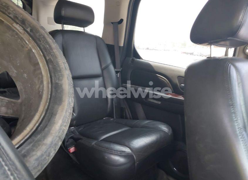 Photo 8 of 2009 Cadillac Escalade STANDARD (VIN 1GYFK23239R203481)