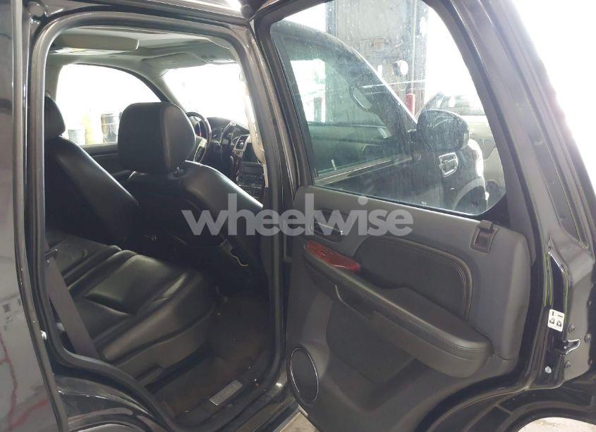 Photo 8 of 2009 Cadillac Escalade HYBRID STANDARD (VIN 1GYFK43569R108175)