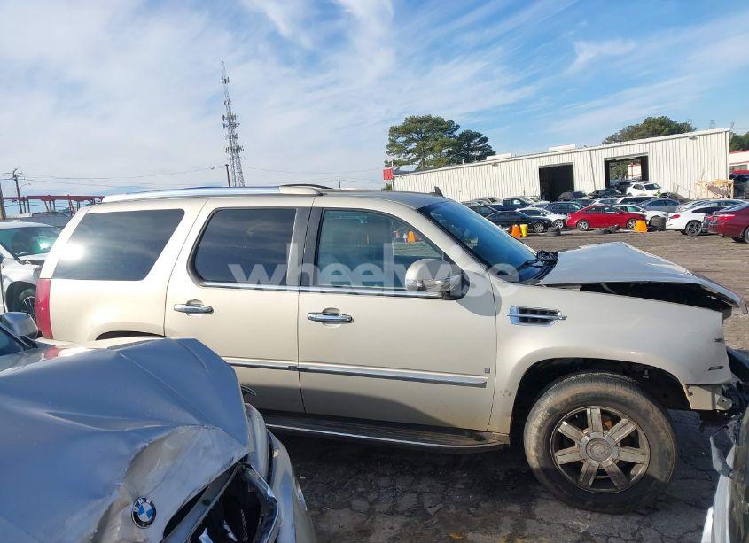 Photo 13 of 2007 Cadillac Escalade STANDARD (VIN 1GYFK63817R119510)