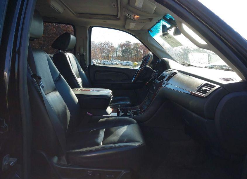 Photo 5 of 2007 Cadillac Escalade STANDARD (VIN 1GYFK63817R318637)