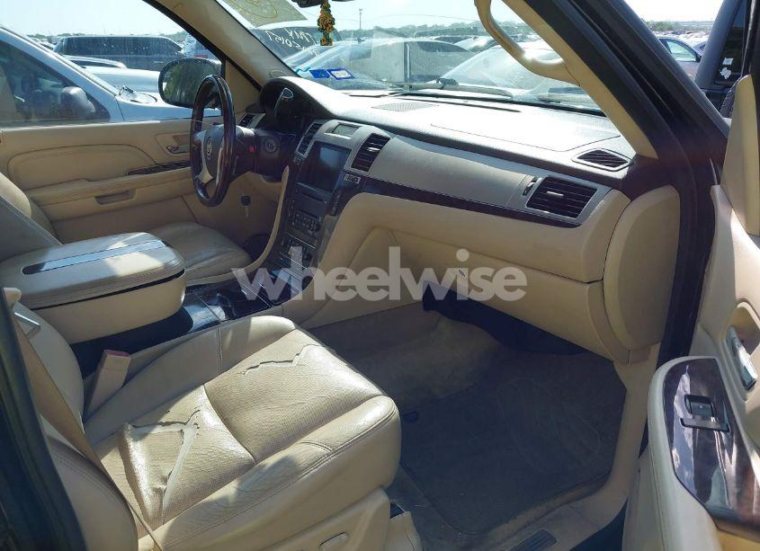 Photo 5 of 2008 Cadillac Escalade STANDARD (VIN 1GYFK63818R272860)