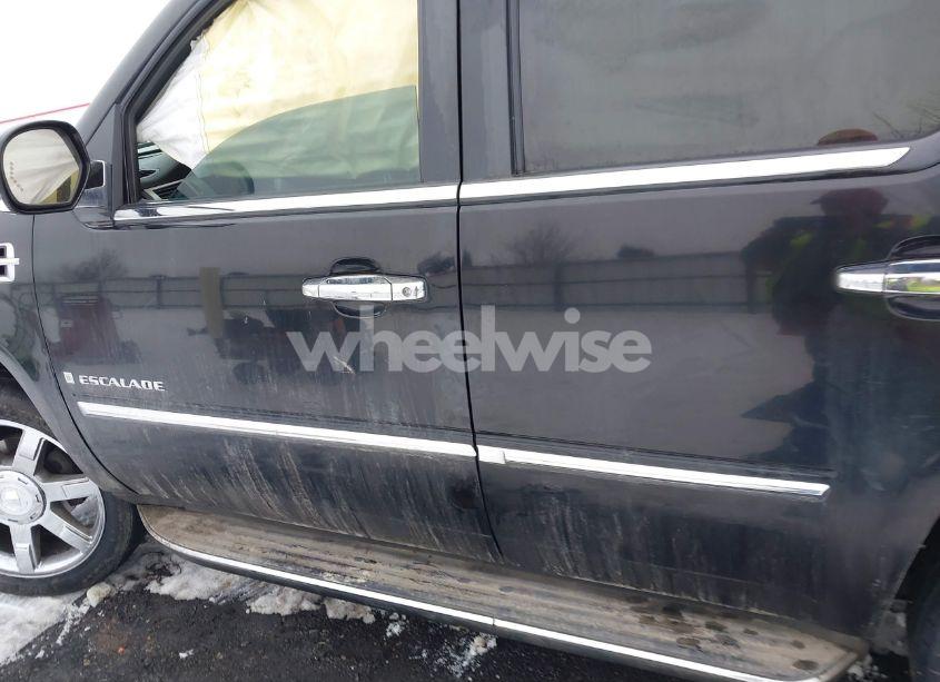 Photo 14 of 2007 Cadillac Escalade STANDARD (VIN 1GYFK63827R370312)