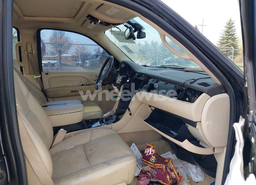 Photo 5 of 2008 Cadillac Escalade STANDARD (VIN 1GYFK63828R141386)