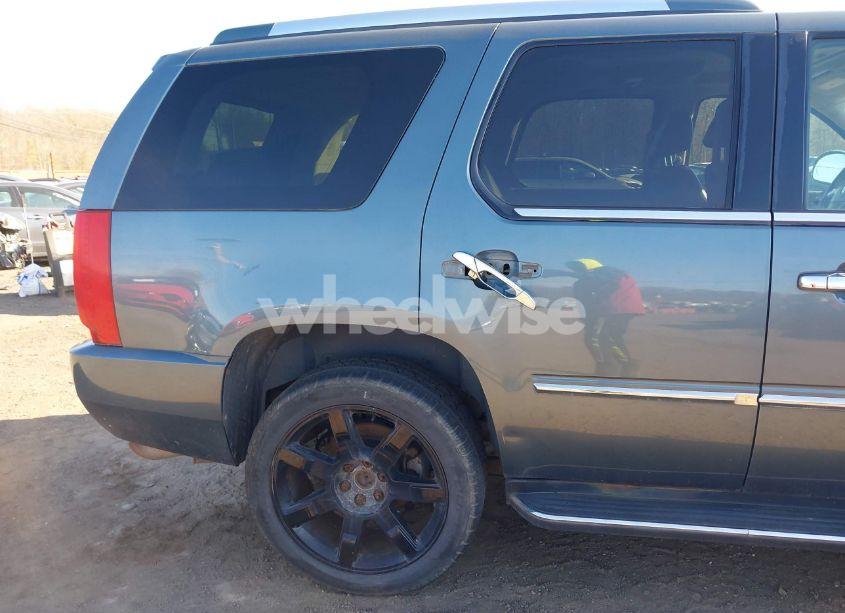 Photo 13 of 2008 Cadillac Escalade STANDARD (VIN 1GYFK63828R160133)