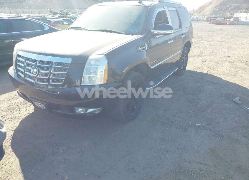 Photo 2 of 2007 Cadillac Escalade STANDARD (VIN 1GYFK63837R285897)