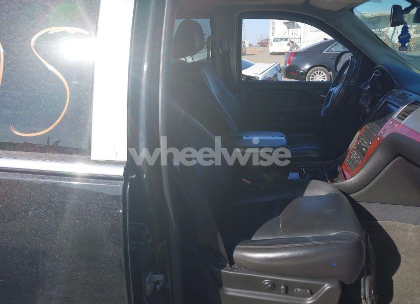 Photo 5 of 2007 Cadillac Escalade STANDARD (VIN 1GYFK63837R285897)