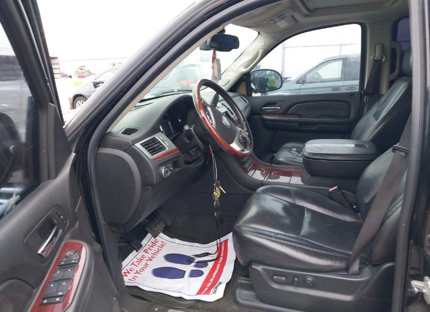 Photo 5 of 2007 Cadillac Escalade STANDARD (VIN 1GYFK63837R341949)