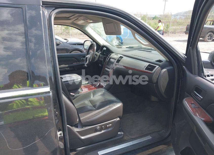 Photo 5 of 2008 Cadillac Escalade STANDARD (VIN 1GYFK63838R190760)