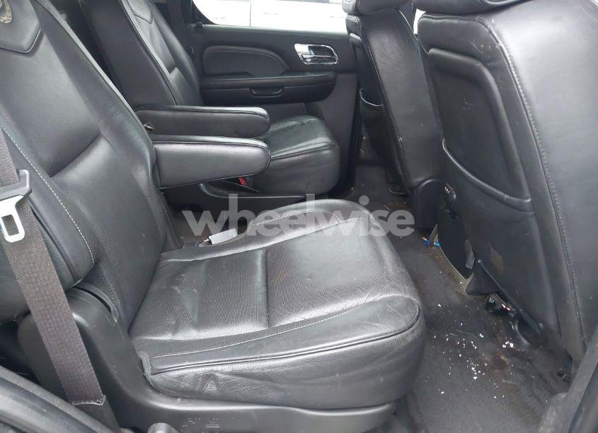 Photo 8 of 2007 Cadillac Escalade STANDARD (VIN 1GYFK63847R141615)