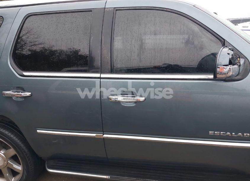 Photo 13 of 2008 Cadillac Escalade STANDARD (VIN 1GYFK63848R244034)