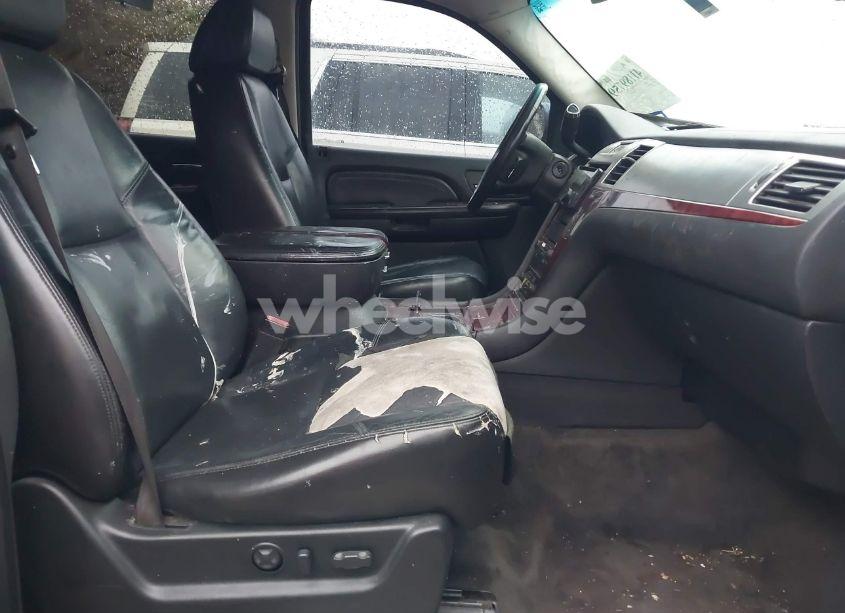 Photo 5 of 2008 Cadillac Escalade STANDARD (VIN 1GYFK63848R244034)