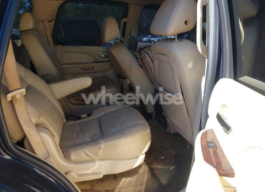 Photo 8 of 2007 Cadillac Escalade STANDARD (VIN 1GYFK63857R383880)