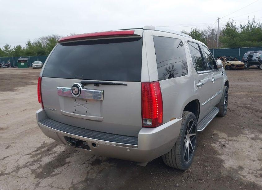 Photo 4 of 2007 Cadillac Escalade STANDARD (VIN 1GYFK63867R235107)