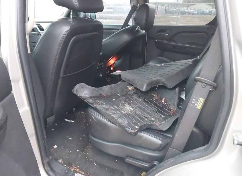 Photo 8 of 2007 Cadillac Escalade STANDARD (VIN 1GYFK63867R235107)