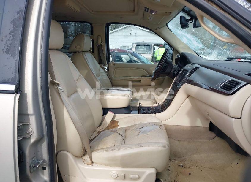 Photo 4 of 2007 Cadillac Escalade STANDARD (VIN 1GYFK63877R269198)