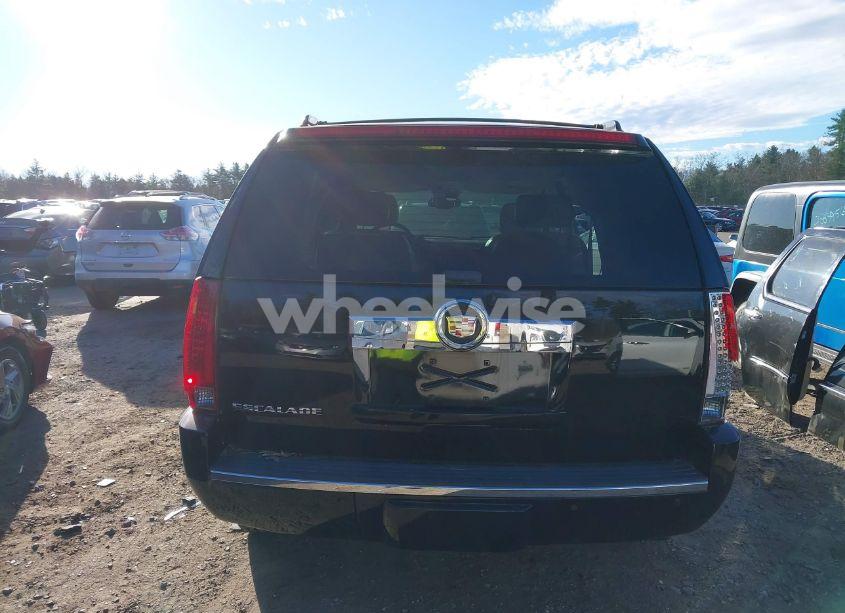 Photo 16 of 2007 Cadillac Escalade STANDARD (VIN 1GYFK63877R299382)