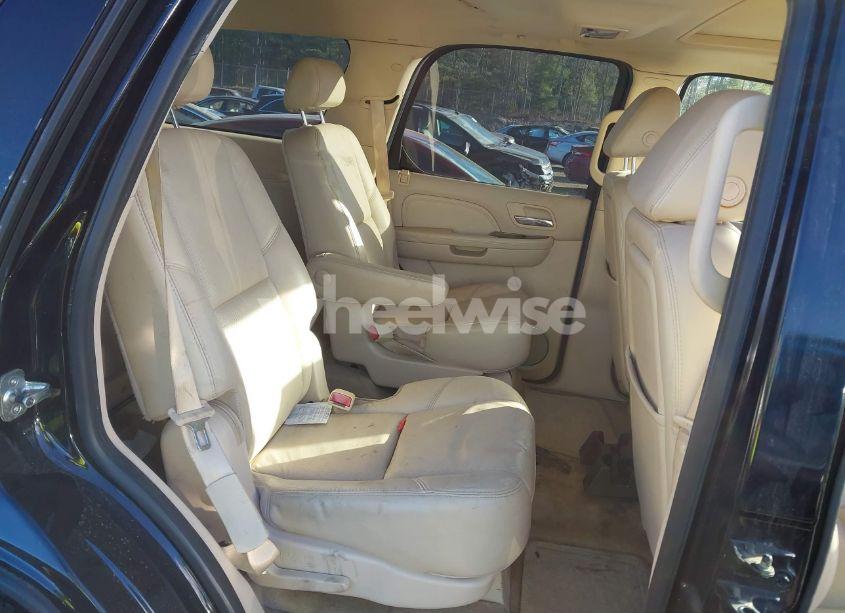 Photo 8 of 2007 Cadillac Escalade STANDARD (VIN 1GYFK63877R299382)