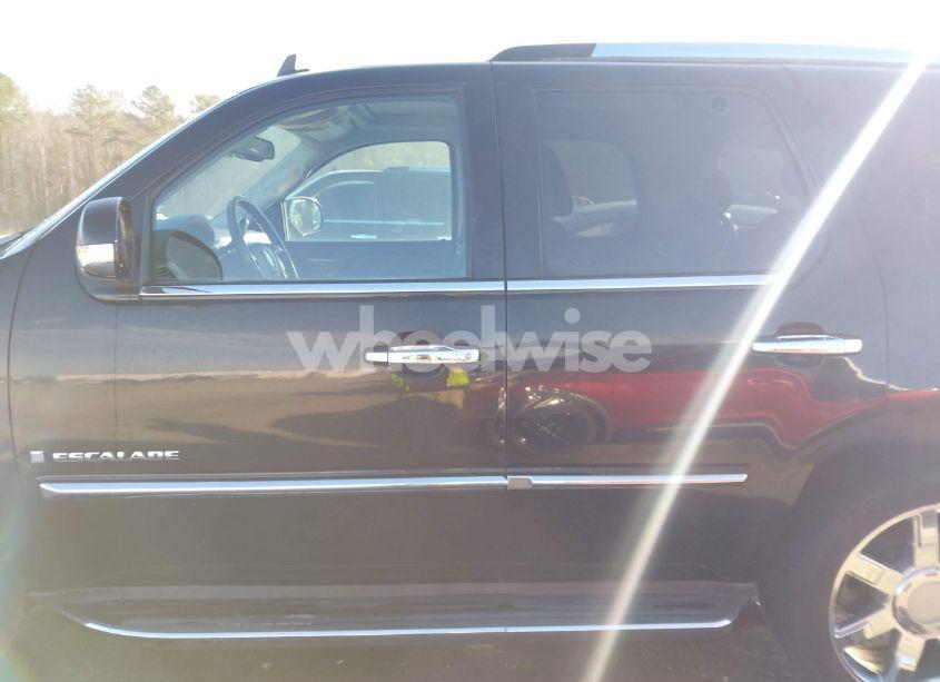 Photo 14 of 2007 Cadillac Escalade STANDARD (VIN 1GYFK63877R371293)