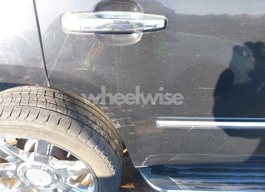 Photo 17 of 2007 Cadillac Escalade STANDARD (VIN 1GYFK63877R371293)