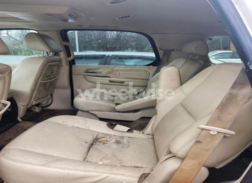 Photo 8 of 2008 Cadillac Escalade (VIN 1GYFK63888R158693)