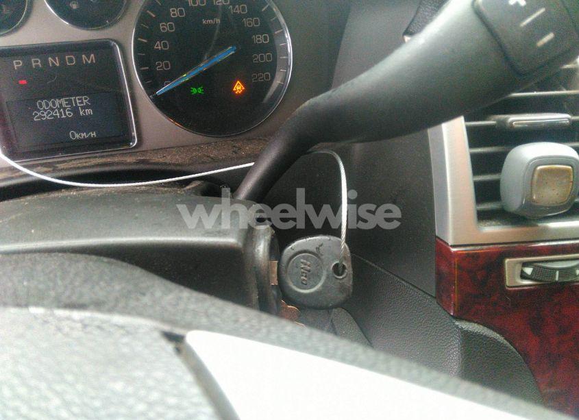 Photo 11 of 2007 Cadillac Escalade STANDARD (VIN 1GYFK638X7R200425)