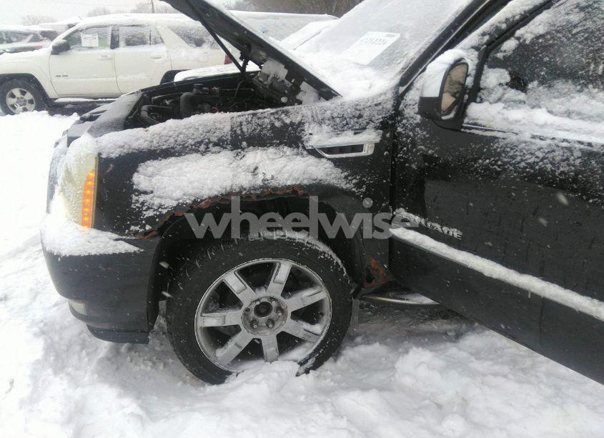 Photo 6 of 2007 Cadillac Escalade STANDARD (VIN 1GYFK638X7R200425)