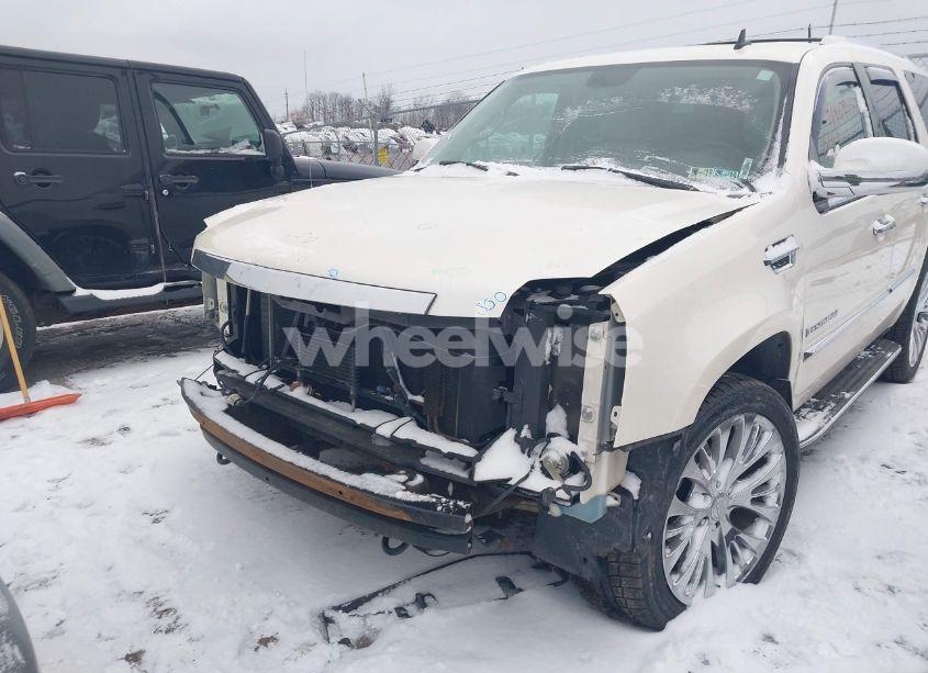 Photo 6 of 2008 Cadillac Escalade STANDARD (VIN 1GYFK638X8R106014)