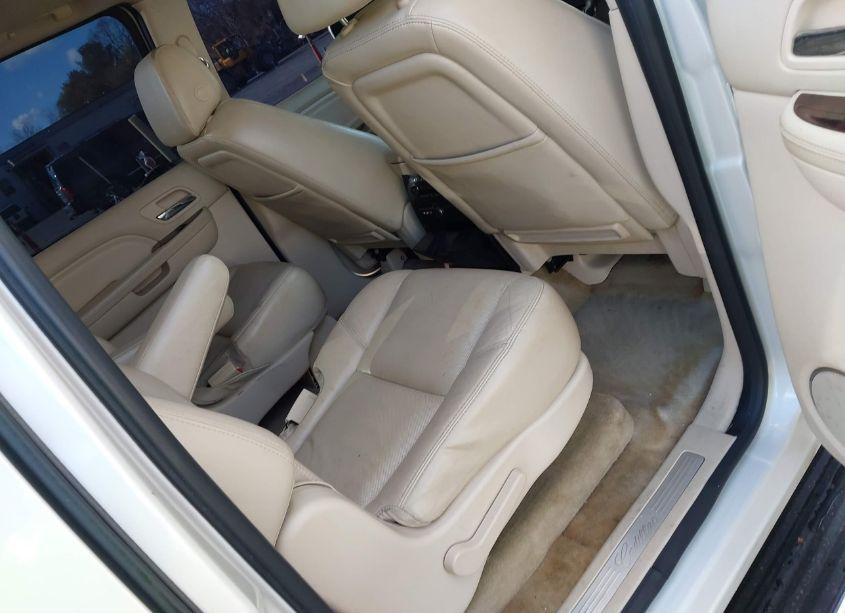 Photo 8 of 2007 Cadillac Escalade ESV STANDARD (VIN 1GYFK66807R301579)