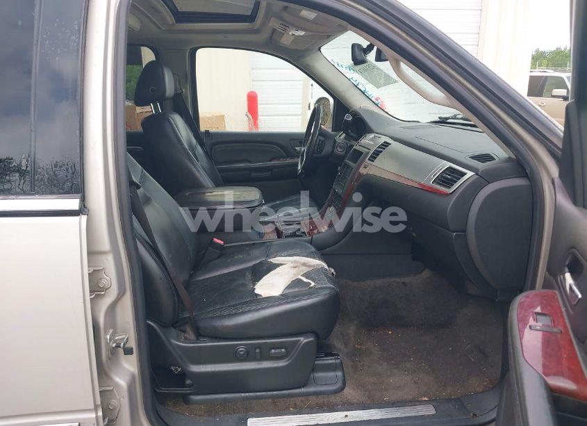 Photo 5 of 2008 Cadillac Escalade ESV STANDARD (VIN 1GYFK66808R144573)